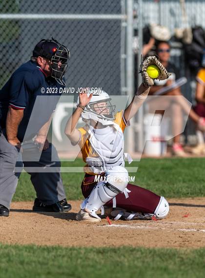 Thumbnail 3 in Windsor vs. Fossil Ridge photogallery.