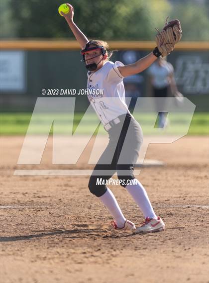 Thumbnail 1 in Windsor vs. Fossil Ridge photogallery.
