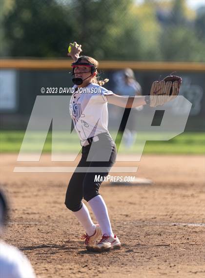 Thumbnail 1 in Windsor vs. Fossil Ridge photogallery.