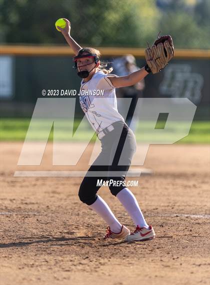 Thumbnail 3 in Windsor vs. Fossil Ridge photogallery.