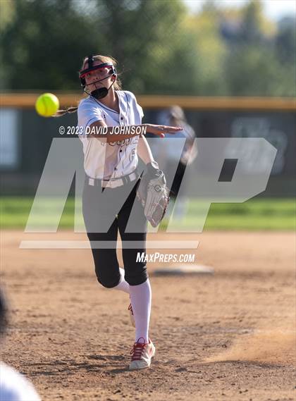 Thumbnail 1 in Windsor vs. Fossil Ridge photogallery.