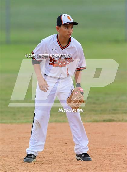 Thumbnail 1 in Cole @ Karnes City photogallery.