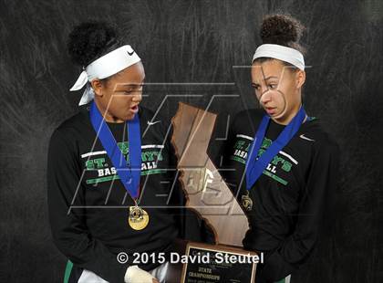 Thumbnail 1 in St. Mary's (CIF State Open Division Award Photos) photogallery.