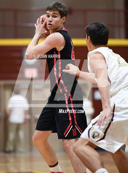 Thumbnail 1 in Benet Academy vs. Saint Ignatius College Prep photogallery.