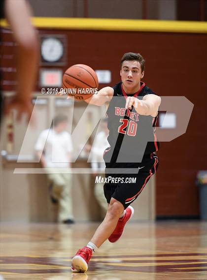 Thumbnail 3 in Benet Academy vs. Saint Ignatius College Prep photogallery.