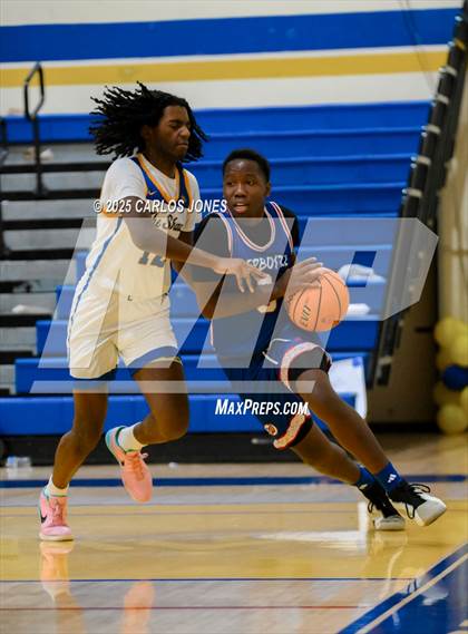 Thumbnail 2 in Crenshaw @ George Washington Prep photogallery.