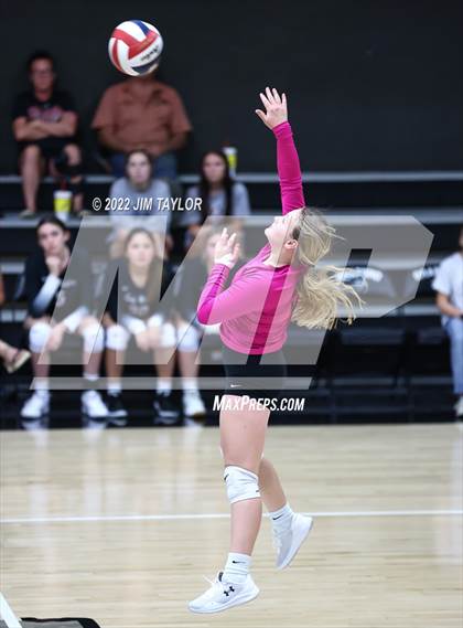 Thumbnail 2 in Strawn @ Graford photogallery.