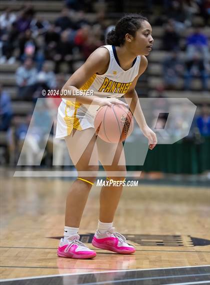 Thumbnail 2 in Catholic Central vs. Walter Panas (NYSPHSAA Class A Final) photogallery.