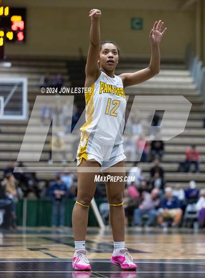 Thumbnail 3 in Catholic Central vs. Walter Panas (NYSPHSAA Class A Final) photogallery.