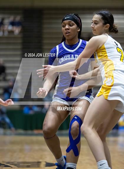 Thumbnail 2 in Catholic Central vs. Walter Panas (NYSPHSAA Class A Final) photogallery.