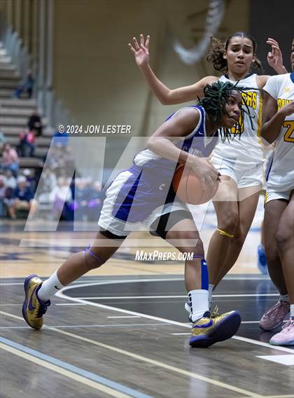 Thumbnail 3 in Catholic Central vs. Walter Panas (NYSPHSAA Class A Final) photogallery.