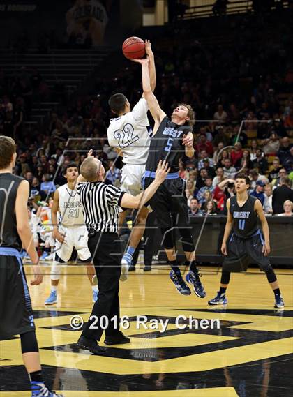 Thumbnail 1 in Pueblo West vs. Valor Christian (CHSAA 4A Final) photogallery.