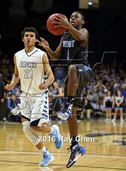 Thumbnail 2 in Pueblo West vs. Valor Christian (CHSAA 4A Final) photogallery.