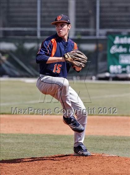 Thumbnail 3 in Seymour @ William Blount  (Daily Times Classic) photogallery.