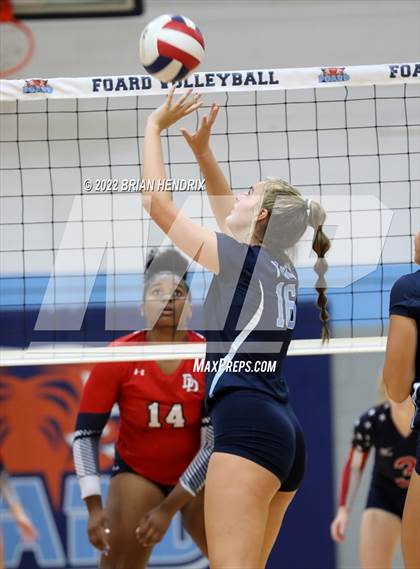 Thumbnail 2 in Davidson Day @ Foard photogallery.