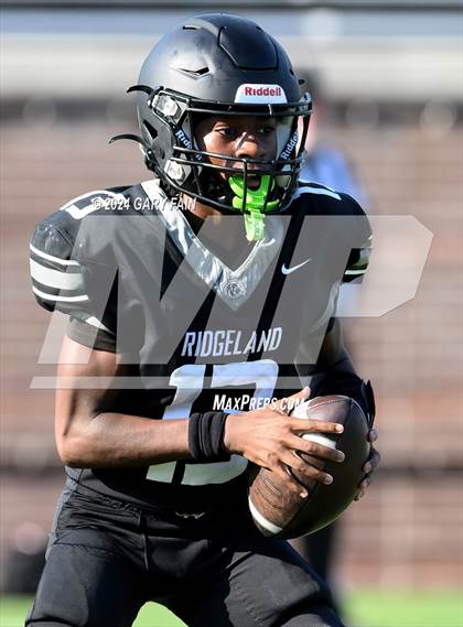 Thumbnail 2 in Signal Mountain vs. Ridgeland (scrimmage) photogallery.