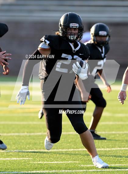 Thumbnail 2 in Signal Mountain vs. Ridgeland (scrimmage) photogallery.