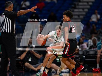 Thumbnail 2 in Paradise vs. Kountze (UIL 3A Basketball Division II Final) photogallery.