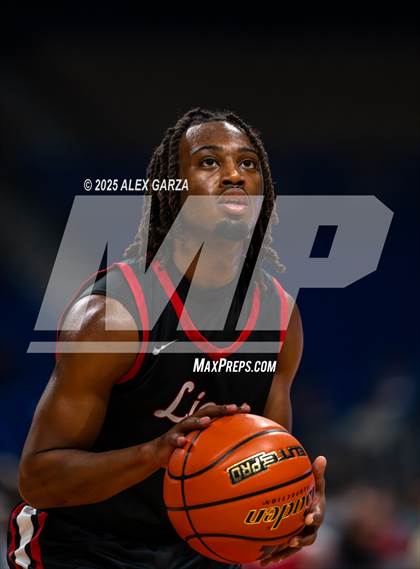 Thumbnail 1 in Paradise vs. Kountze (UIL 3A Basketball Division II Final) photogallery.