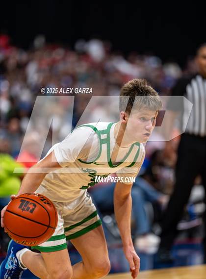 Thumbnail 2 in Paradise vs. Kountze (UIL 3A Basketball Division II Final) photogallery.