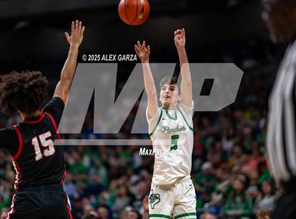 Thumbnail 1 in Paradise vs. Kountze (UIL 3A Basketball Division II Final) photogallery.