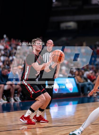 Thumbnail 3 in Paradise vs. Kountze (UIL 3A Basketball Division II Final) photogallery.