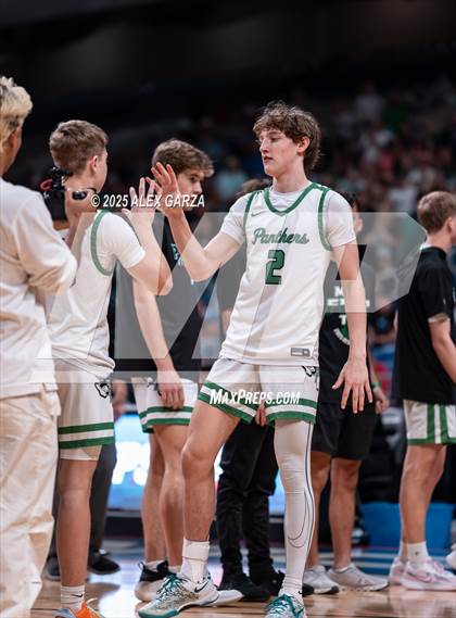 Thumbnail 3 in Paradise vs. Kountze (UIL 3A Basketball Division II Final) photogallery.