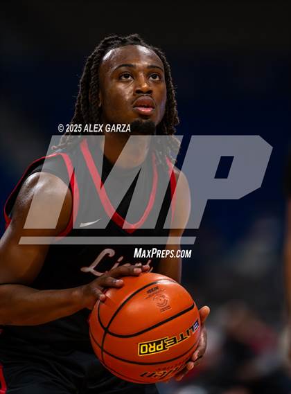 Thumbnail 1 in Paradise vs. Kountze (UIL 3A Basketball Division II Final) photogallery.