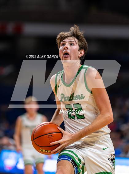 Thumbnail 1 in Paradise vs. Kountze (UIL 3A Basketball Division II Final) photogallery.