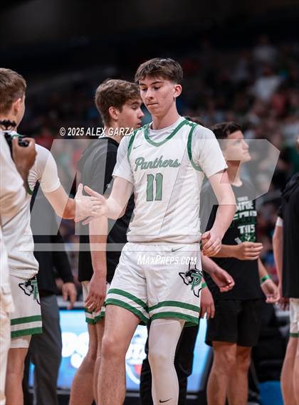 Thumbnail 1 in Paradise vs. Kountze (UIL 3A Basketball Division II Final) photogallery.