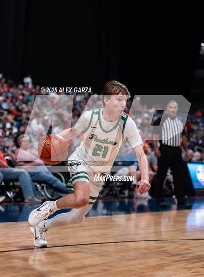 Thumbnail 2 in Paradise vs. Kountze (UIL 3A Basketball Division II Final) photogallery.