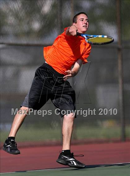 Thumbnail 3 in Freeport vs. Harlem photogallery.