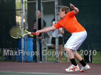 Thumbnail 1 in Freeport vs. Harlem photogallery.