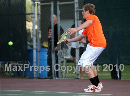 Thumbnail 3 in Freeport vs. Harlem photogallery.
