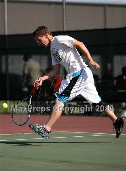 Thumbnail 3 in Freeport vs. Harlem photogallery.