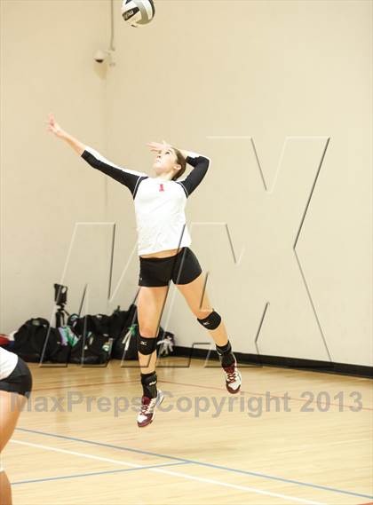Thumbnail 2 in Desert Ridge vs. Basha  (Nike Tournament of Champions) photogallery.