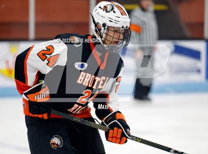 Thumbnail 2 in Brother Rice @ Houghton photogallery.