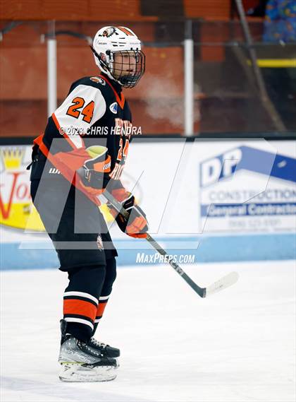 Thumbnail 1 in Brother Rice @ Houghton photogallery.