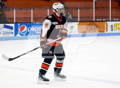 Thumbnail 1 in Brother Rice @ Houghton photogallery.