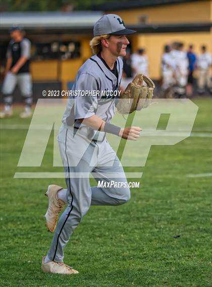 Thumbnail 3 in Lakewood Ranch vs. Plant (FHSAA 7A Regional Semifinal) photogallery.