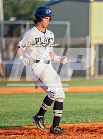 Thumbnail 1 in Lakewood Ranch vs. Plant (FHSAA 7A Regional Semifinal) photogallery.