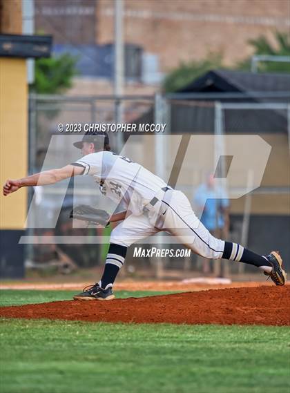 Thumbnail 2 in Lakewood Ranch vs. Plant (FHSAA 7A Regional Semifinal) photogallery.