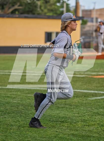 Thumbnail 3 in Lakewood Ranch vs. Plant (FHSAA 7A Regional Semifinal) photogallery.