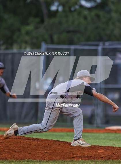 Thumbnail 3 in Lakewood Ranch vs. Plant (FHSAA 7A Regional Semifinal) photogallery.