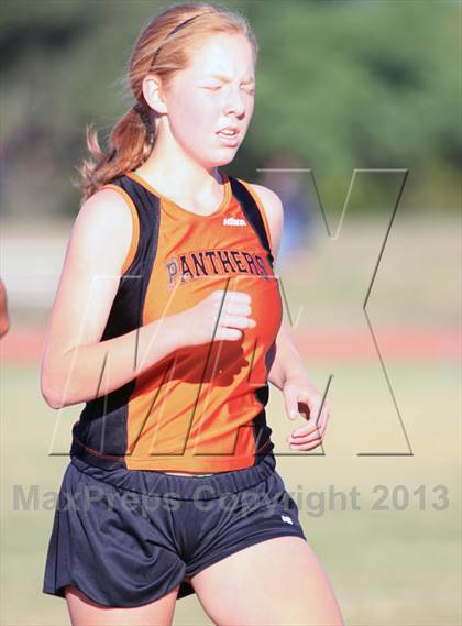 Thumbnail 2 in Uvalde 29 4A District Cross Country Meet photogallery.