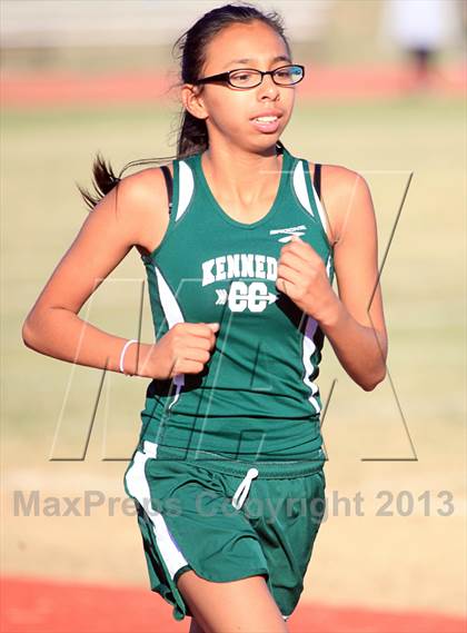 Thumbnail 3 in Uvalde 29 4A District Cross Country Meet photogallery.