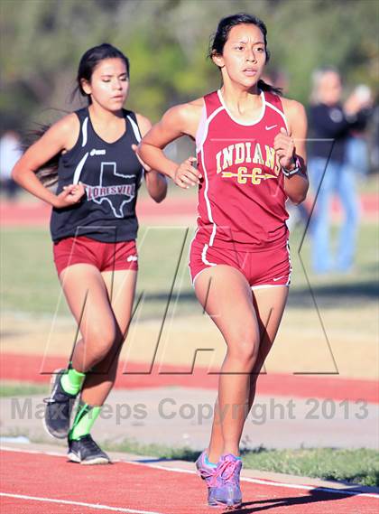 Thumbnail 1 in Uvalde 29 4A District Cross Country Meet photogallery.