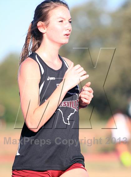 Thumbnail 2 in Uvalde 29 4A District Cross Country Meet photogallery.