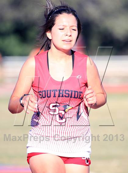 Thumbnail 1 in Uvalde 29 4A District Cross Country Meet photogallery.