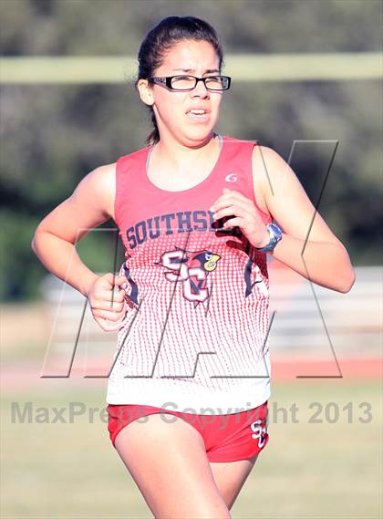 Thumbnail 2 in Uvalde 29 4A District Cross Country Meet photogallery.